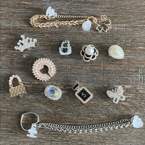 CROCS Gold and Silver Brooch Set